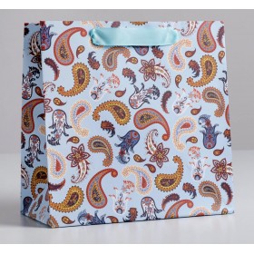 Пакет ламинированный квадратный «Огурцы», 22 × 22 × 11 см